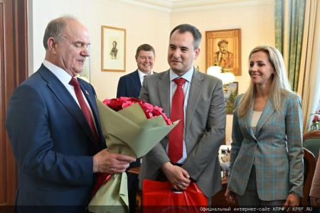 Президиум ЦК КПРФ поздравляет Г.А. Зюганова с Днем рождения