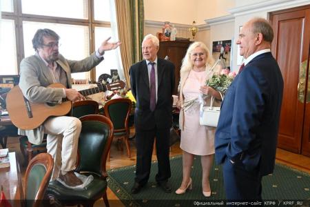 Президиум ЦК КПРФ поздравляет Г.А. Зюганова с Днем рождения