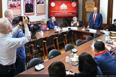 Г.А. Зюганов наградил лауреатов первой степени Всероссийского творческого фестиваля-конкурса «Русский Лад» - 2023