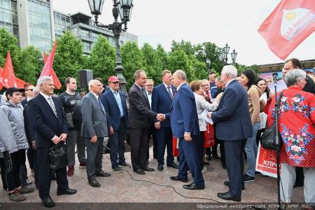 «Пушкин и сегодня вместе с нами сражается за русское слово!»