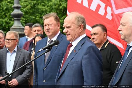 «Пушкин и сегодня вместе с нами сражается за русское слово!»