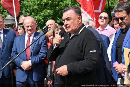 «Пушкин и сегодня вместе с нами сражается за русское слово!»