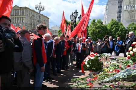 «Пушкин и сегодня вместе с нами сражается за русское слово!»