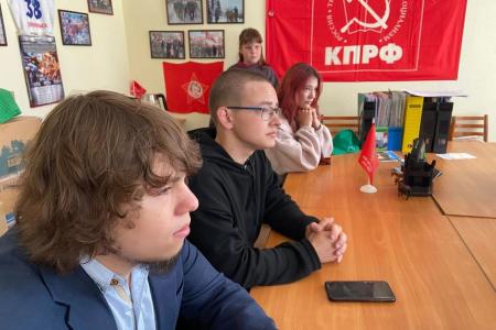 Свердловская область. В Первоуральске воссоздано отделение ЛКСМ РФ