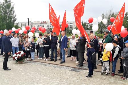 Костромские коммунисты почтили память погибших в годы Великой Отечественной войны
