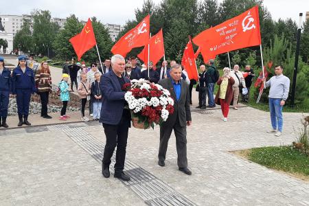 Костромские коммунисты почтили память погибших в годы Великой Отечественной войны