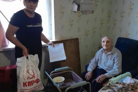Коммунисты Херсонской области помогают жителям, пострадавшим в ходе затопления