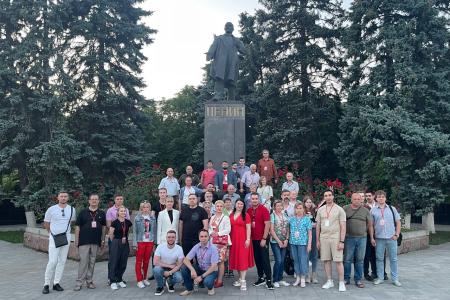 В Ростове-на-Дону начал работу семинар-совещание руководителей и партийного актива региональных отделений КПРФ ЮФО, Донецкой и Луганской Народных республик, Запорожской и Херсонской областей