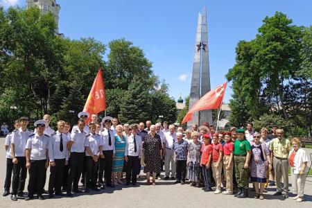 Астраханские коммунисты приняли участие в акциях, посвященных Дню памяти и скорби