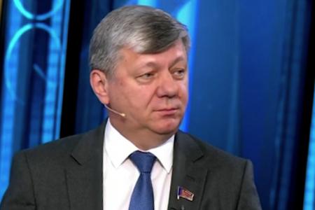 Дмитрий Новиков на Первом канале пояснил, в чём Зеленский пошёл дальше Гитлера