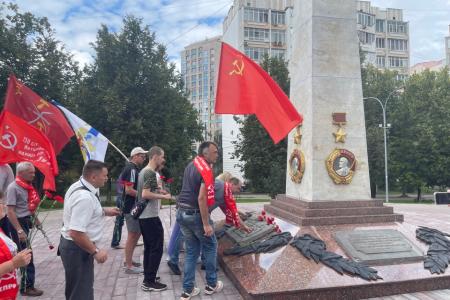 Тульский обком провел патриотический автопробег «За Родину! За народ России! За нашу Победу!»