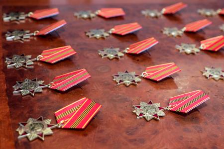 Г.А. Зюганов наградил группу российских журналистов