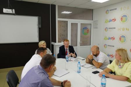 Хакасию с рабочим визитом посетил депутат Государственной Думы Д.А. Парфёнов