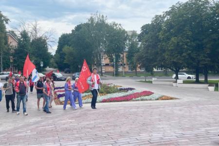 Тульский обком провел патриотический автопробег «За Родину! За народ России! За нашу Победу!»