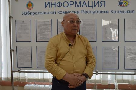 Коммунисты Калмыкии представили документы в Избирком