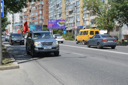 Дагестанские коммунисты провели автопробег "За Родину! За народ России! За нашу Победу!"
