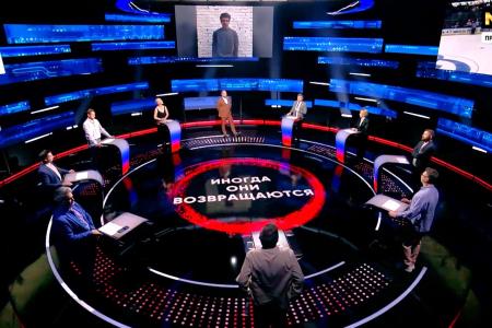 Дмитрий Новиков о том, что Дмитрий Медведев не был столь успешен, как Владимир Ленин, чтобы бросать в него камни, и о необходимости защищать российского хоккеиста, арестованного в Польше