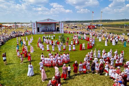 Масштабом и теплотой сердец впечатлил участников праздник чувашской культуры «Уяв» в Республике Татарстан