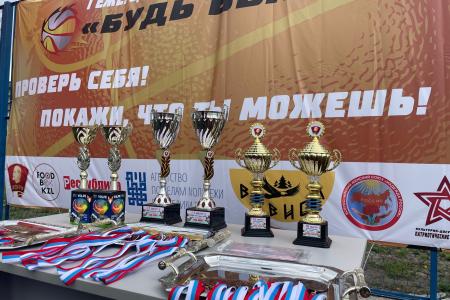 Комсомольская молодёжь в Туве провела турнир по стрит-болу