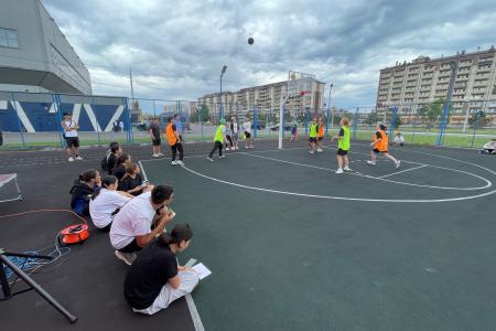 Комсомольская молодёжь в Туве провела турнир по стрит-болу