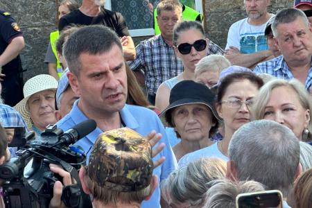 Красноярский край. Жители Николаевки против застройщиков: красноярцы боятся остаться без жилья и обращаются за помощью к КПРФ