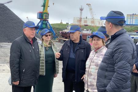 Н.М. Харитонов: «Северному завозу - централизованную систему управления!»