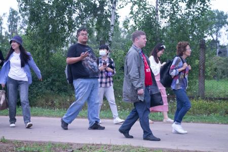 Совхоз имени Ленина в Подмосковье: красный субботник по сбору урожая земляники