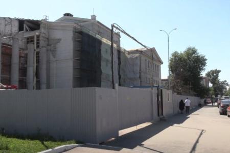 Балета не будет. Саратовских долгостроев стало больше