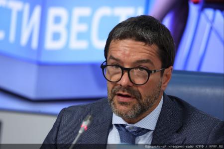 Г.А. Зюганов: "Общество сплачивается на позитивных идеях и конструктивной программе"
