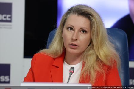 Г.А. Зюганов: "Общество сплачивается на позитивных идеях и конструктивной программе"