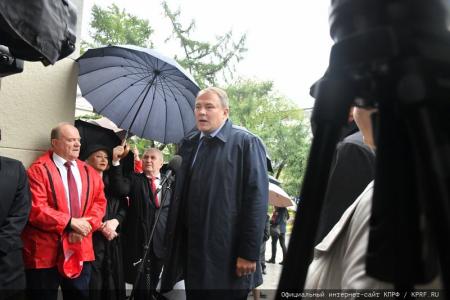 Г.А. Зюганов принял участие в церемонии открытия сквера имени Г.Н. Селезнева в Москве