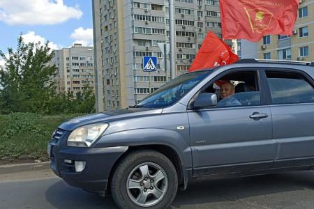 В Саратове прошёл автопробег КПРФ против повышения цен на бензин