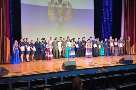 В Ульяновске КПРФ наградила бойцов СВО