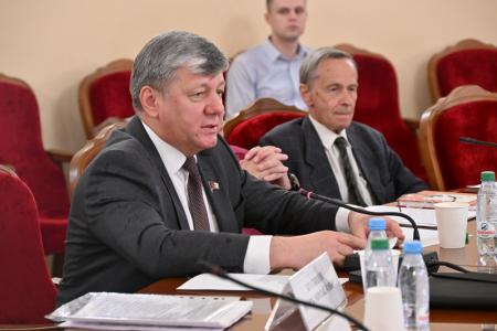 В Москве прошла научная конференция КПРФ и РУСО на тему: «Проявление признаков социализма в глобальных миропроцессах»