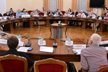 В Москве прошла научная конференция КПРФ и РУСО на тему: «Проявление признаков социализма в глобальных миропроцессах»