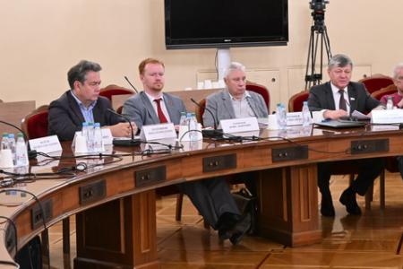 В Москве прошла научная конференция КПРФ и РУСО на тему: «Проявление признаков социализма в глобальных миропроцессах»