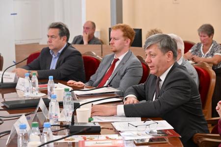 В Москве прошла научная конференция КПРФ и РУСО на тему: «Проявление признаков социализма в глобальных миропроцессах»