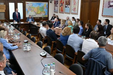 Г.А. Зюганов наградил помощников депутатов и сотрудников аппарата фракции КПРФ в Госдуме