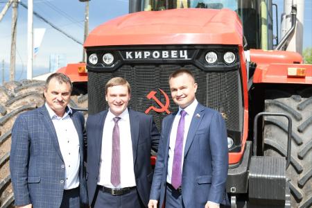 Депутат Госдумы Сергей Казанков высоко оценил работу правительства Хакасии под руководством Валентина Коновалова