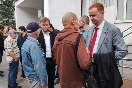 Леонид Зюганов и Денис Парфенов провели встречу в районе Северное Медведково