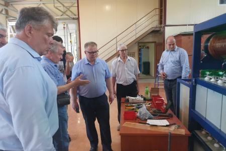 Кандидат в Губернаторы Подмосковья от КПРФ Александр Наумов посетил предприятие «СПЕЦИАЛЬНЫЕ ЭНЕРГЕТИЧЕСКИЕ ТЕХНОЛОГИИ» в Шатуре