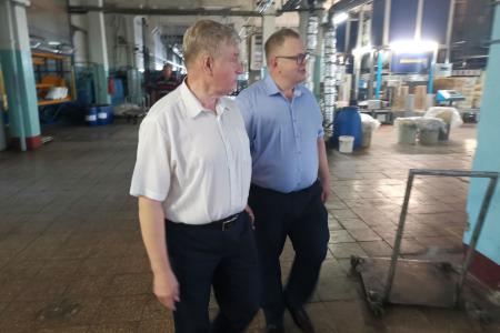 Московская область. Александр Наумов посетил Павловопосадскую платочную мануфактуру
