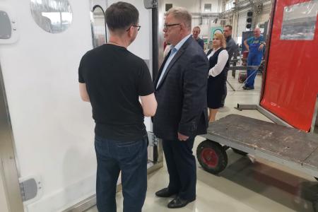 Кандидат на должность Губернатора Московской области от КПРФ Александр Наумов посетил предприятие «АНТЕС»