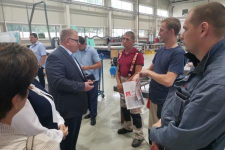 Кандидат на должность Губернатора Московской области от КПРФ Александр Наумов посетил предприятие «АНТЕС»