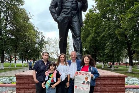 Подмосковные коммунисты: ЗА народного кандидата на пост Губернатора Московской области от КПРФ – Александра Наумова!