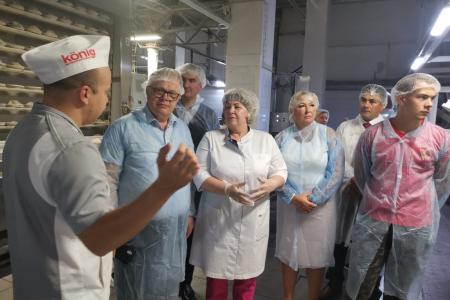 Кандидат в Губернаторы Московской области от КПРФ Александр Наумов посетил предприятие «Калининградхлеб» в городе Королёв