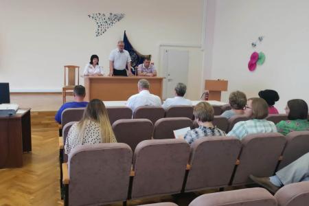 Заместитель Председателя Московской областной Думы, руководитель фракции КПРФ Александр Наумов посетил Ступинскую областную клиническую больницу