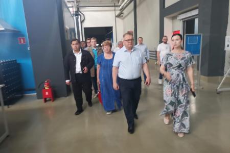 Кандидат на должность Губернатора Московской области от КПРФ Александр Наумов посетил многофункциональный испытательный центр «ПромМаш Тест» в городском округе Чехов