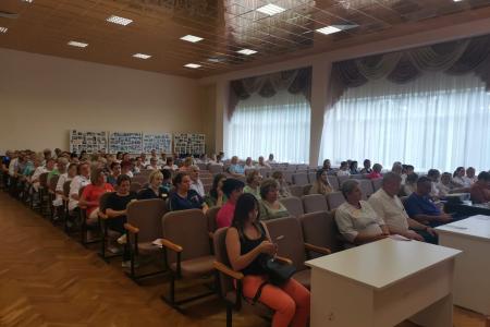 Заместитель Председателя Московской областной Думы, руководитель фракции КПРФ Александр Наумов посетил Ступинскую областную клиническую больницу