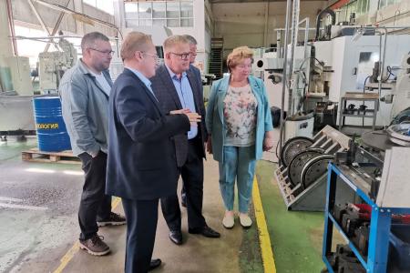 Кандидат на должность Губернатора Московской области от КПРФ Александр Наумов посетил Наро-Фоминский машиностроительный завод